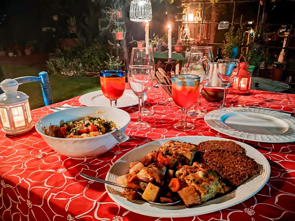 Comida y Encuentros Sociales - Loto Espacio